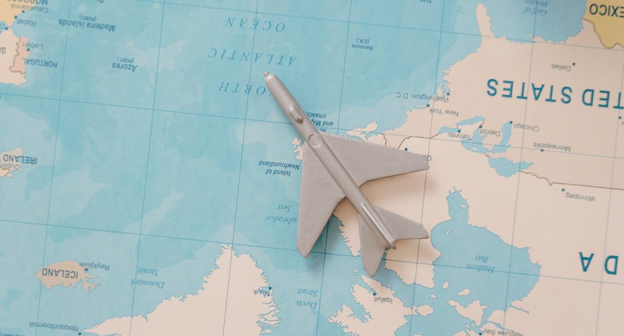 AcadTune_Give Your Career Wings: How to Become a Commercial Pilot